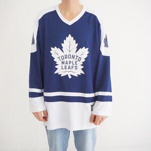Toronto Maple Leafs Navy White NHL Hockey Streetwear Sporty Statement Jersey L
